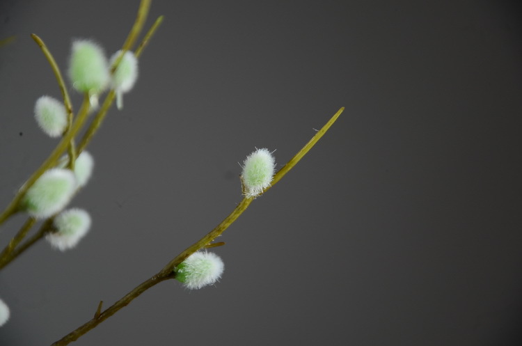 高档花卉批发市场 客厅装饰仿真假花批发 婚庆插花配材仿真银柳