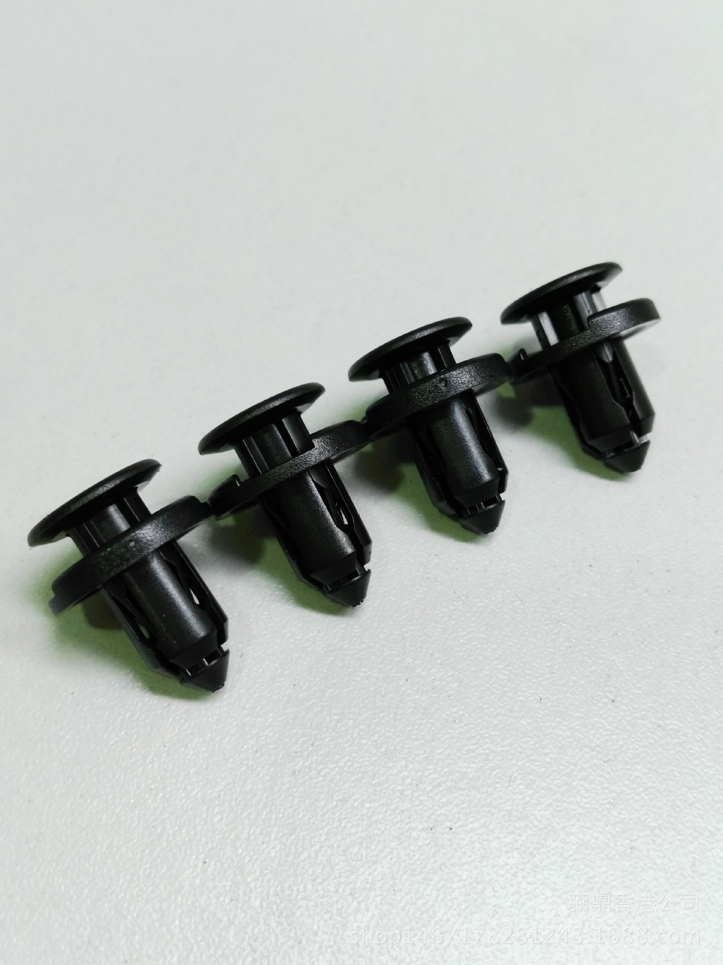 厂家直销gtr8327 汽车卡扣 塑料卡扣 汽车铆钉 保险杠卡扣