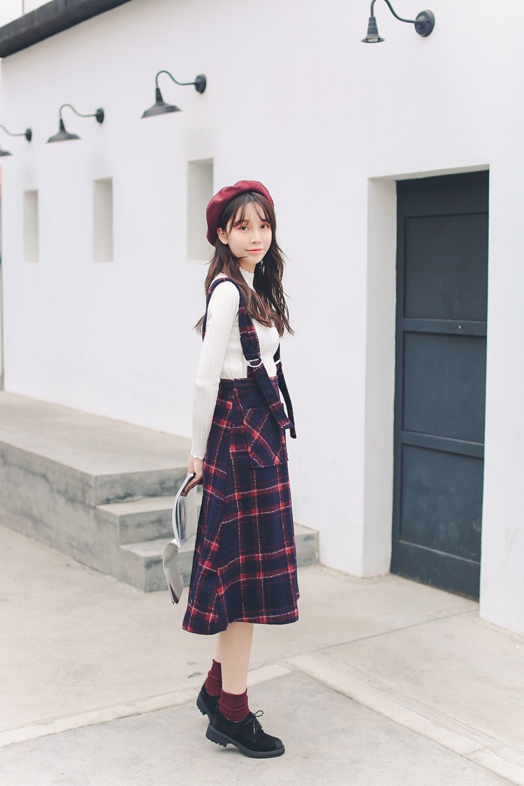 实拍现货 秋冬装新款女格子背带裙复古中长款高腰毛呢裙