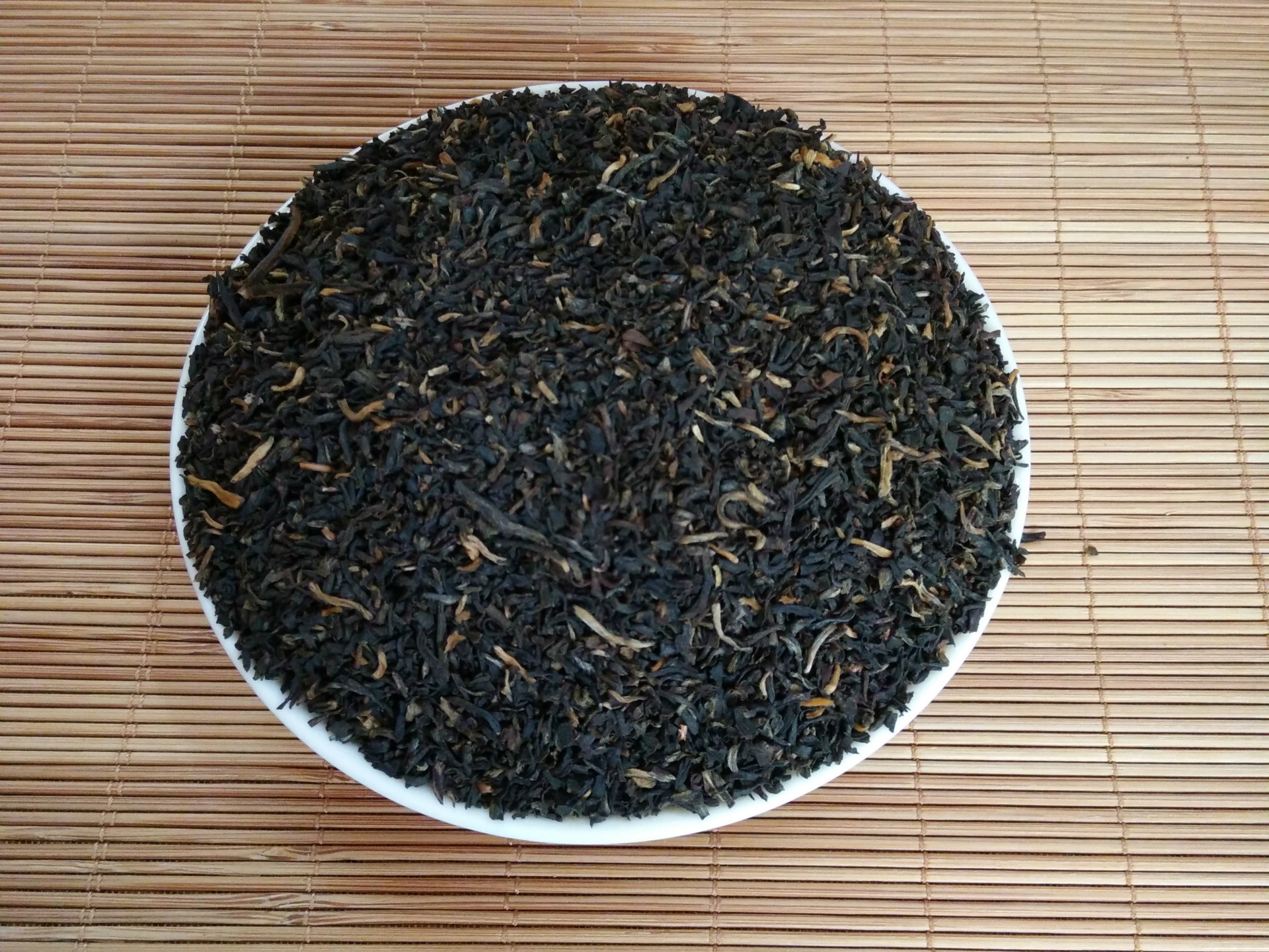 厂家批发凤庆滇红散茶 红茶碎 奶茶原料茶 咖啡奶茶店专用茶叶