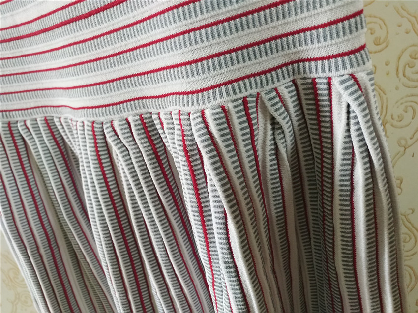 欧美大牌同款连衣裙女间色冰曲面料钩花镂空圆领工厂现货批发8301