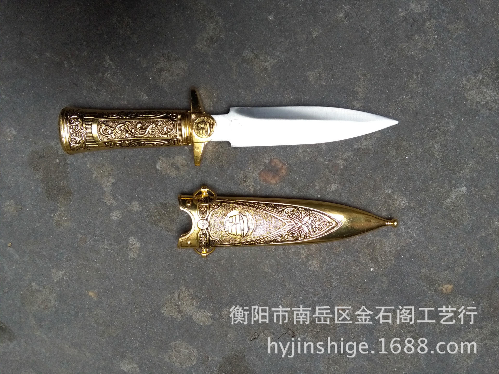 批发蒙古刀 古特色花纹弯刀 狼身图案蒙古刀 高档摆饰刀剑 未开刃