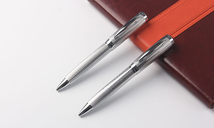 厂家新款高档金属旋转圆珠笔 刻花大头文具礼品签字笔 定制logo