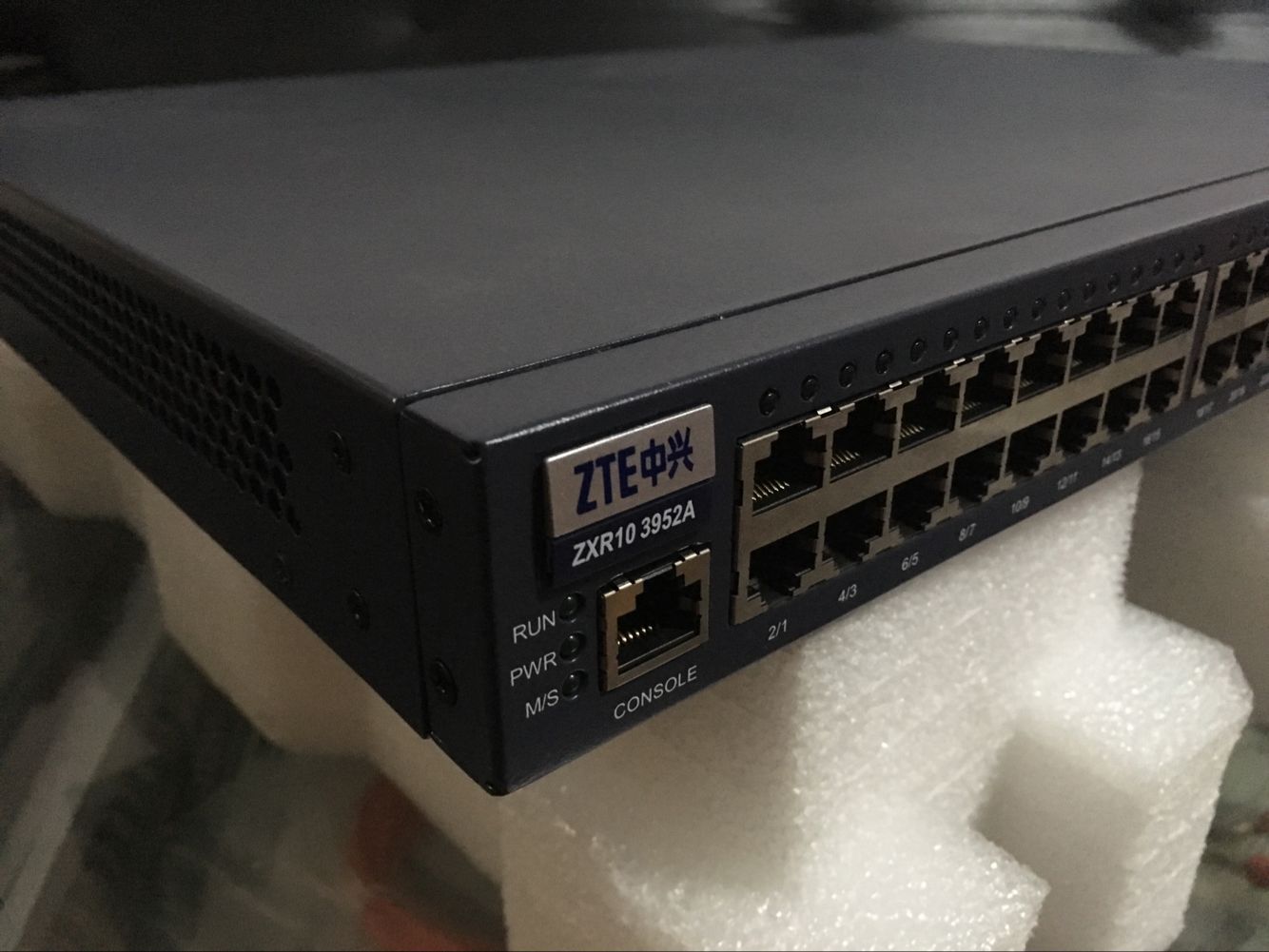 中兴zxr10 rs-3952a-ac/dc 三层核心路由交换机