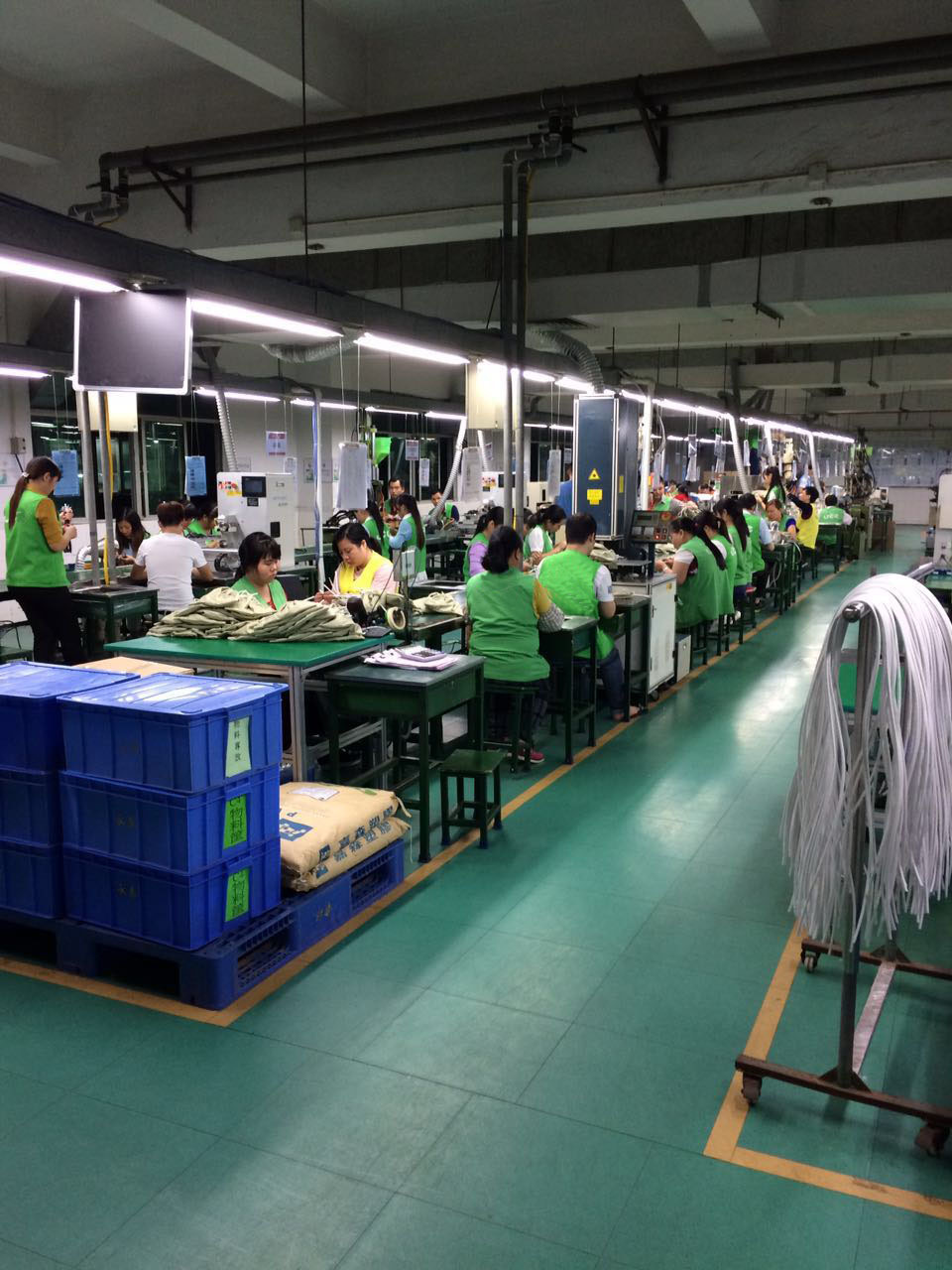 线材生产线图片