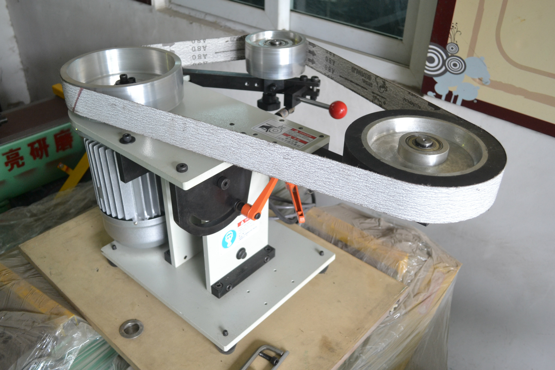 金属不锈钢立卧两用砂带机弧面打磨拉丝机台式抛光机勺子磨光机