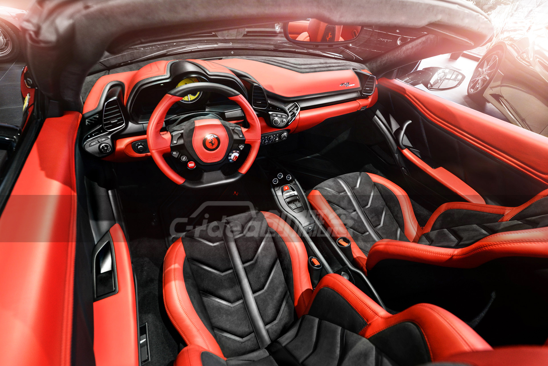 敞篷超跑拉风改装法拉利458逼格爆棚的红黑内饰