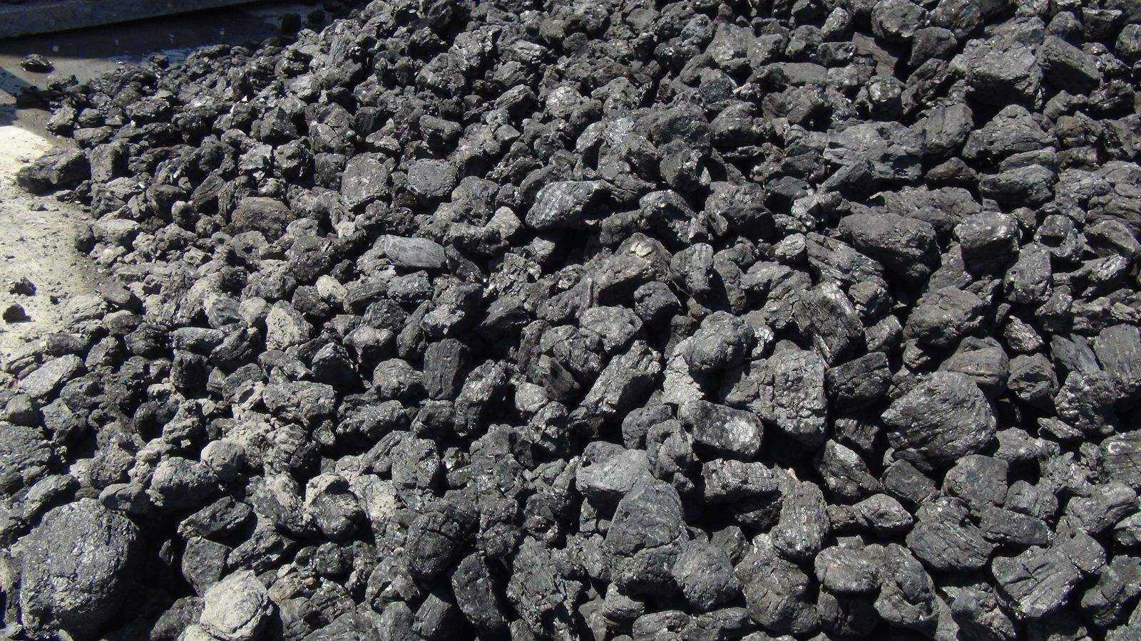 供应神木鄂尔多斯府谷兰炭各种指标各种规格兰炭批发