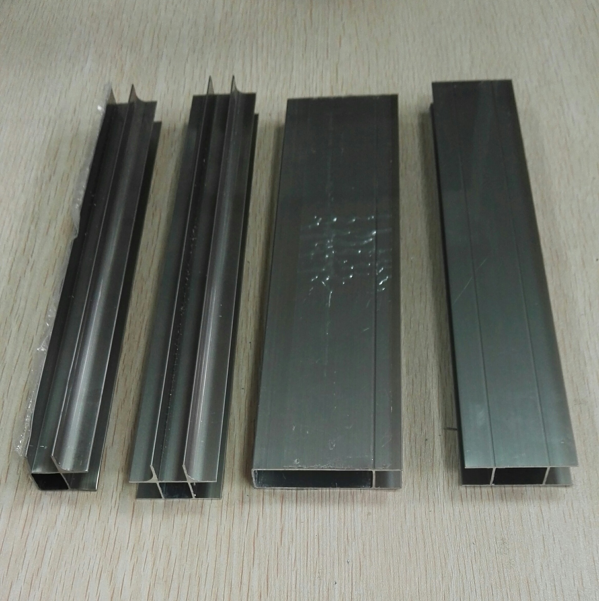 工厂现货直销铝合金环保节能家居橱柜门晶钢门瓷砖柜专用铝型材