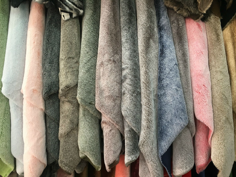 阿峰金源毛纺织批发小兔毛褪白 大兔毛 小兔毛 小兔毛压竖条 印花