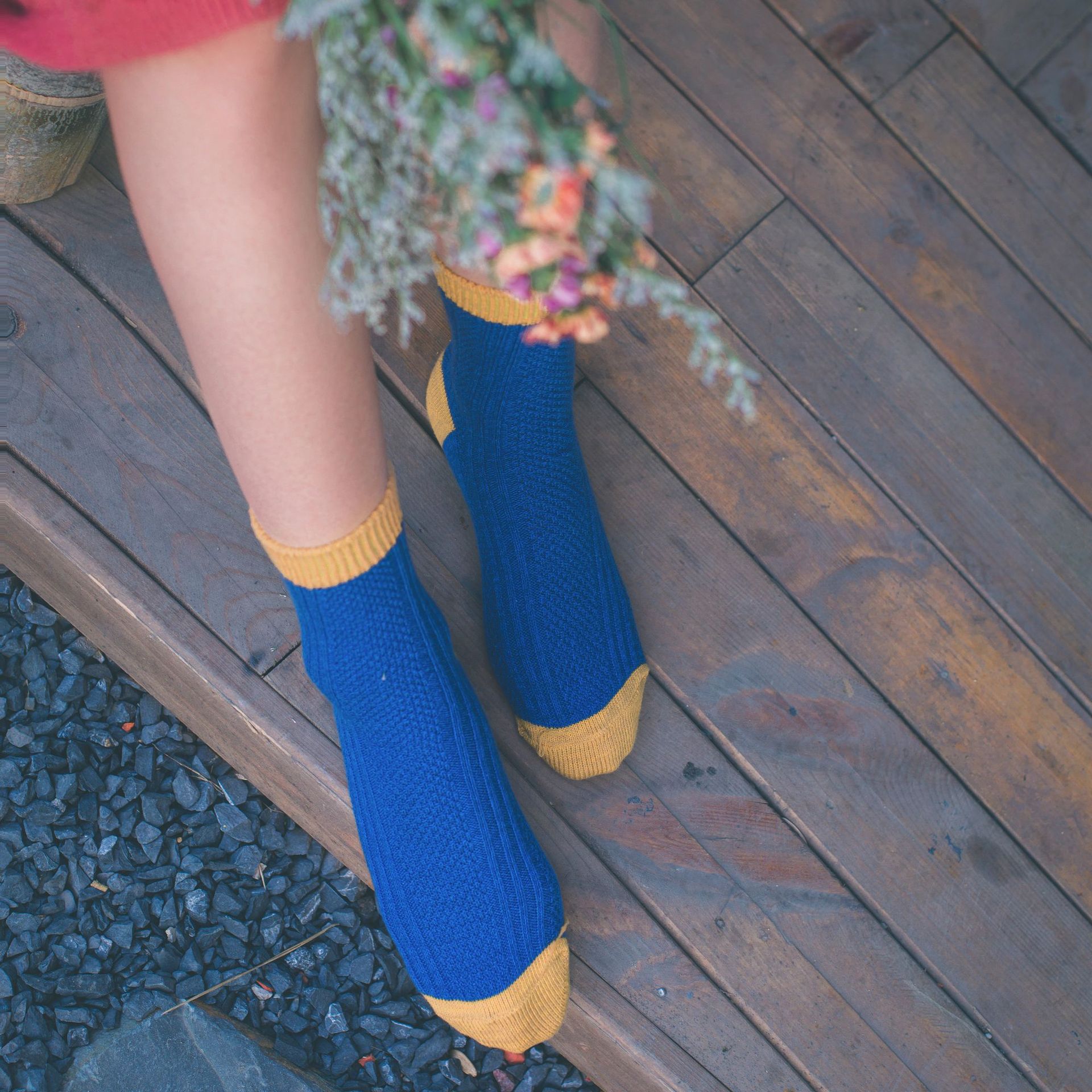 日系秋冬新品 日本袜高档全棉女士潮袜 复古民族风粗线袜子vivi风