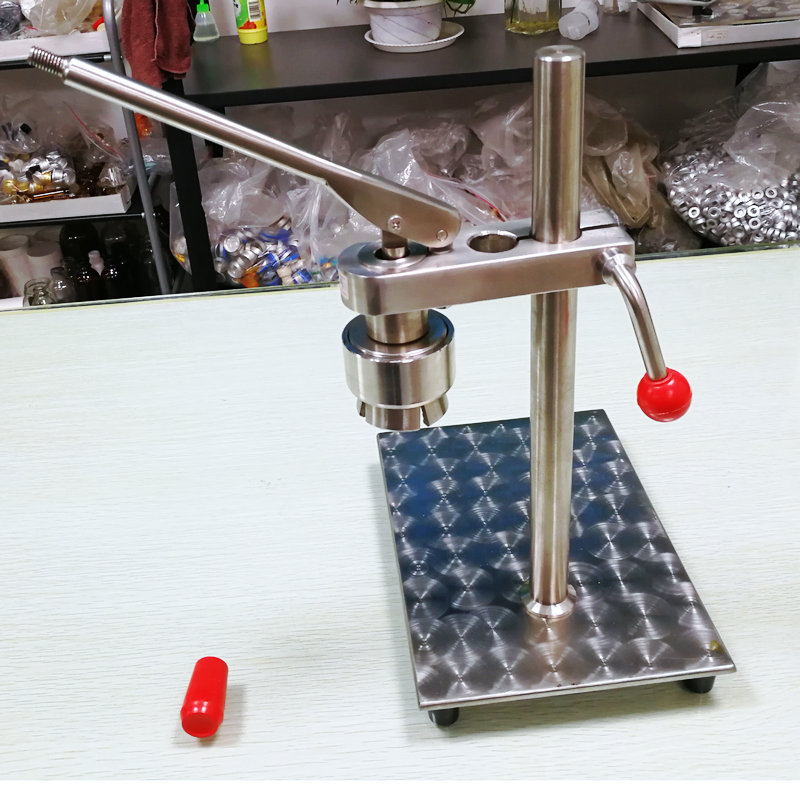 也叫手动压盖机,西林瓶手动轧盖机,抗生素瓶压盖器,输液瓶轧盖机,可