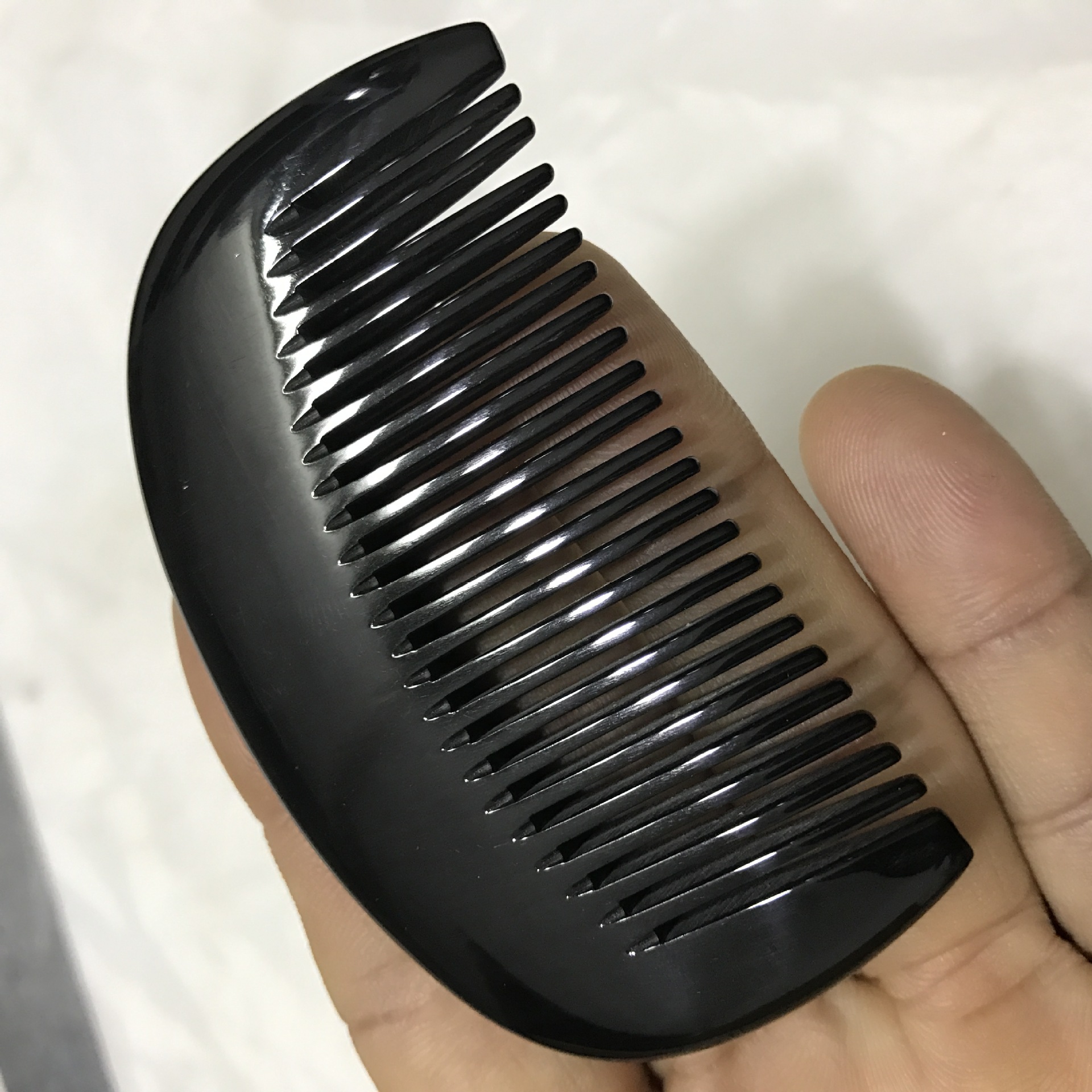 纯天兰水牛角 宽齿密齿梳真品头部经络按摩梳 刮痧 水牛角小梳子-阿里