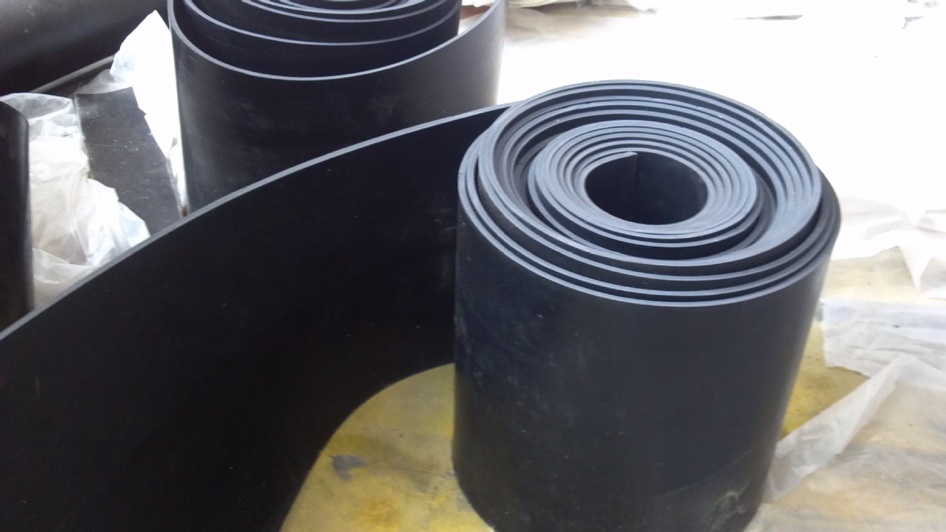 厂家直销优质橡胶板