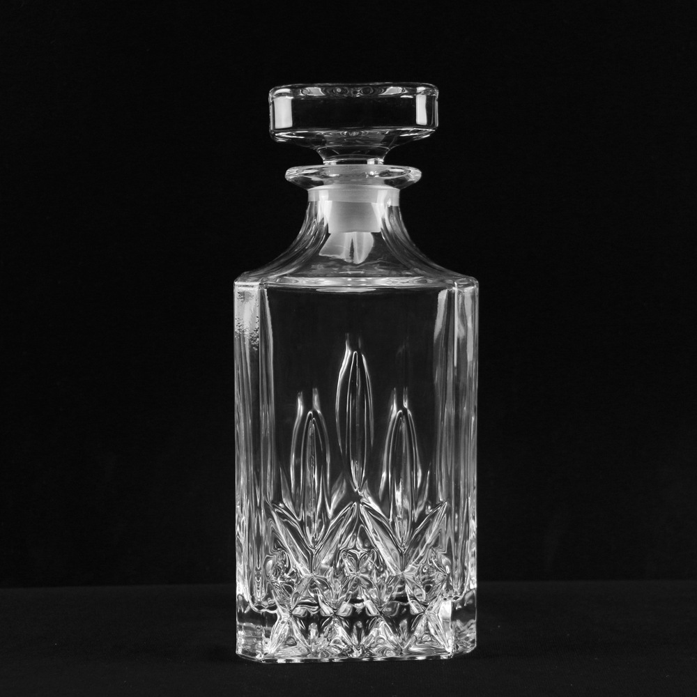 厂家生产水晶洋酒白酒玻璃瓶 创意喷色加工工艺瓶 可按样瓶定制