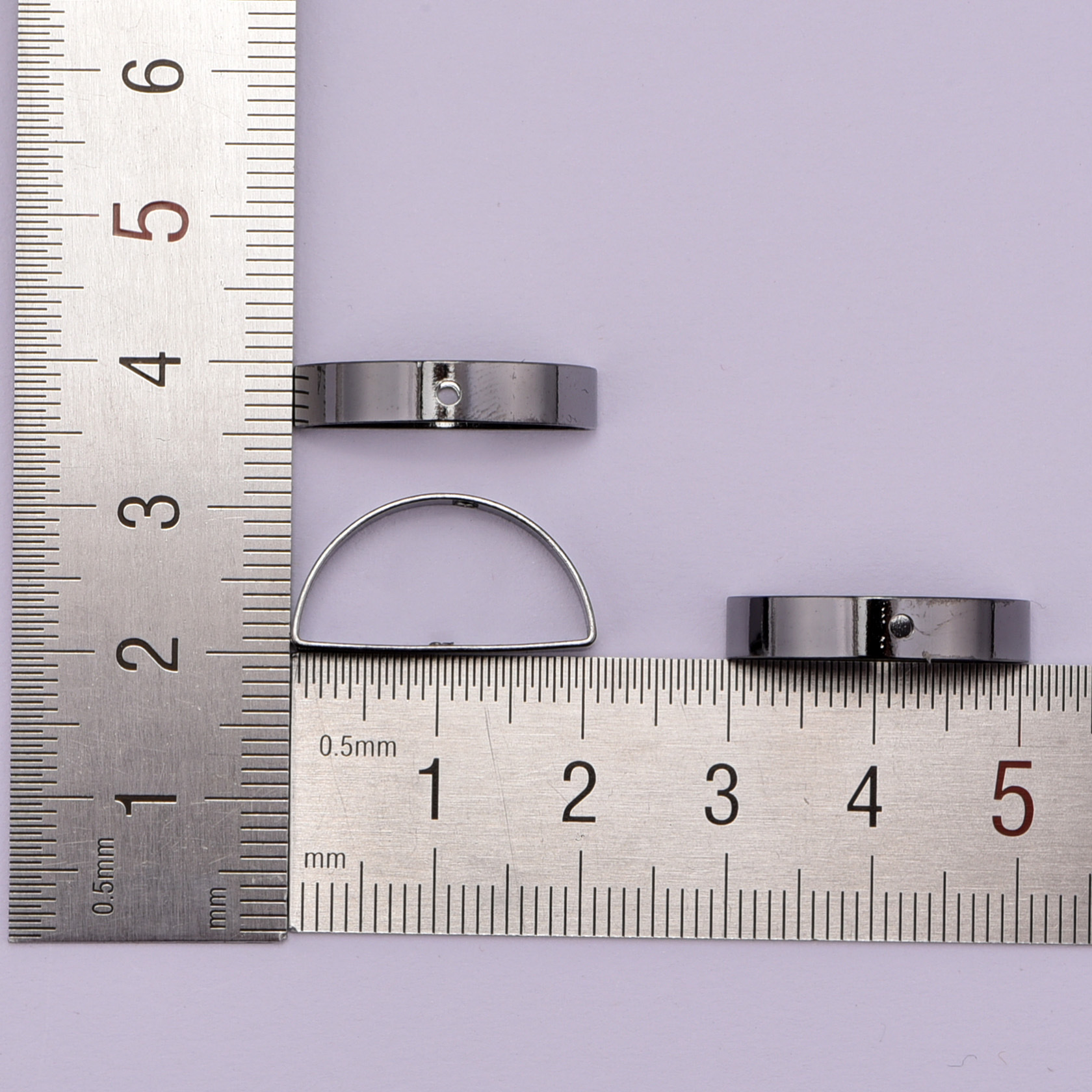 【尺寸大小】:长20mm,宽10mm,高4mm 【产品材质】:黄铜 【颜色分类】