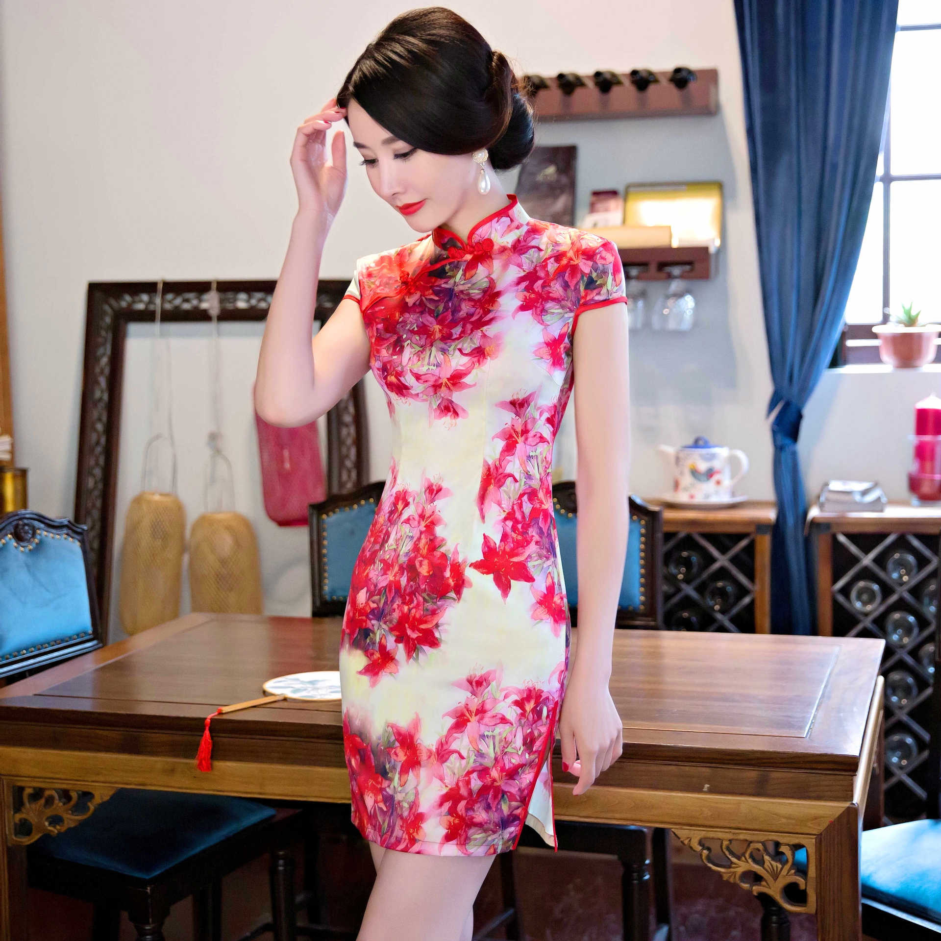 新款夏季丝绸改良旗袍连衣裙 日常少女修身时尚短袖旗袍连衣裙