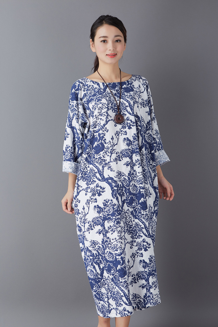 前山原创女装秋冬新款青花瓷复古棉麻长袖宽松大码连衣裙袍子