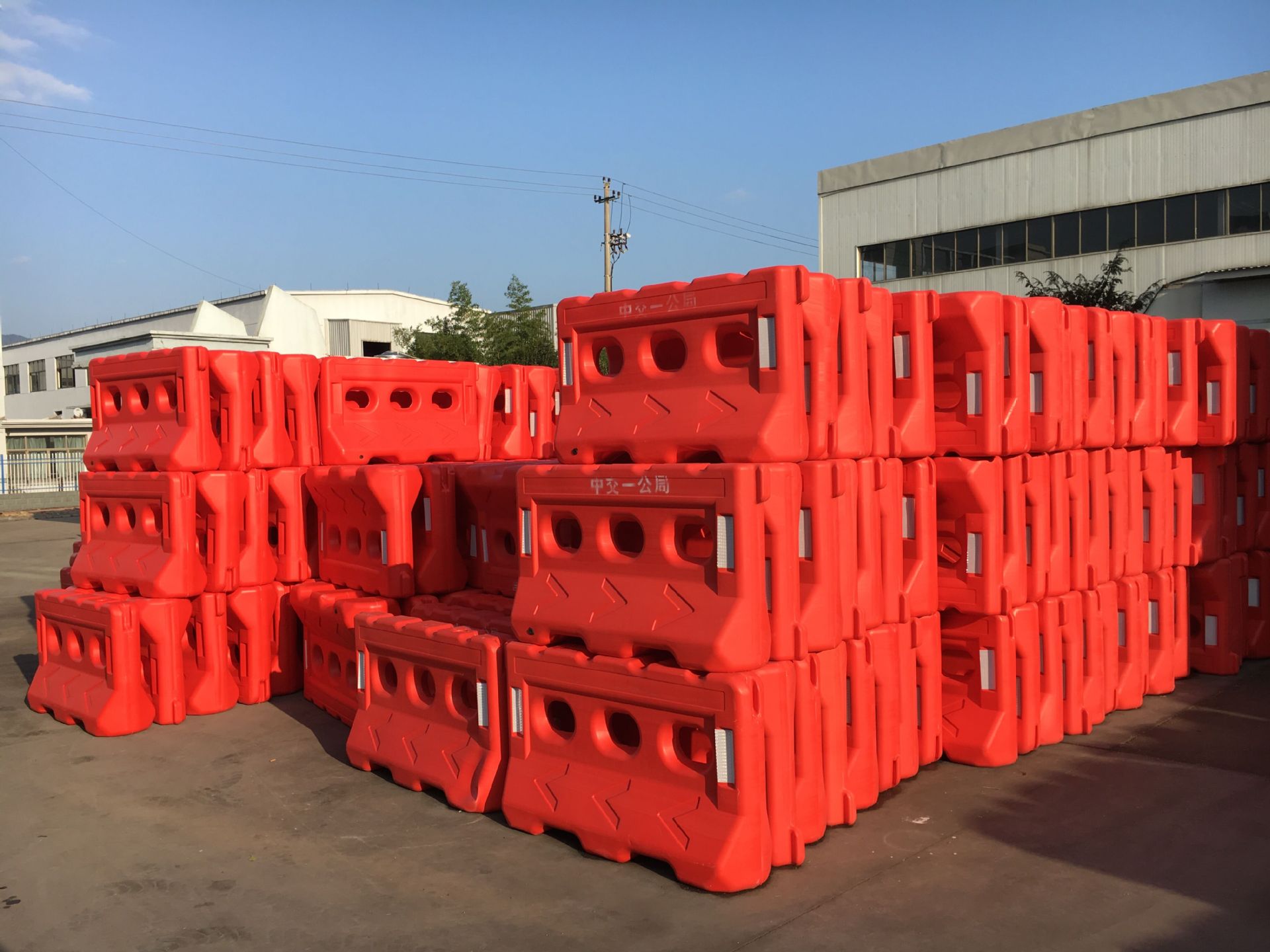 三孔水马施工围挡市政护栏水马施工隔离水马1300700