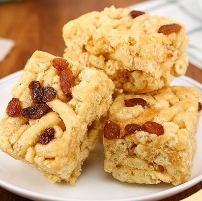 厂家直销民族制作美味沙琪玛个大味美细男女老少皆宜量大从优