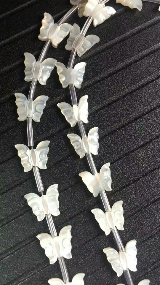 贝壳纯手工白贝壳10*12mm 雕刻蝴蝶贝壳配件diy饰品材