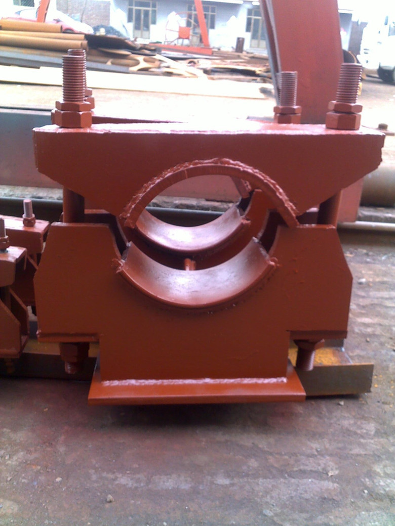 厂家直销碳钢保冷管托 大型合金钢固定管托 隔热固定支座滑动管托