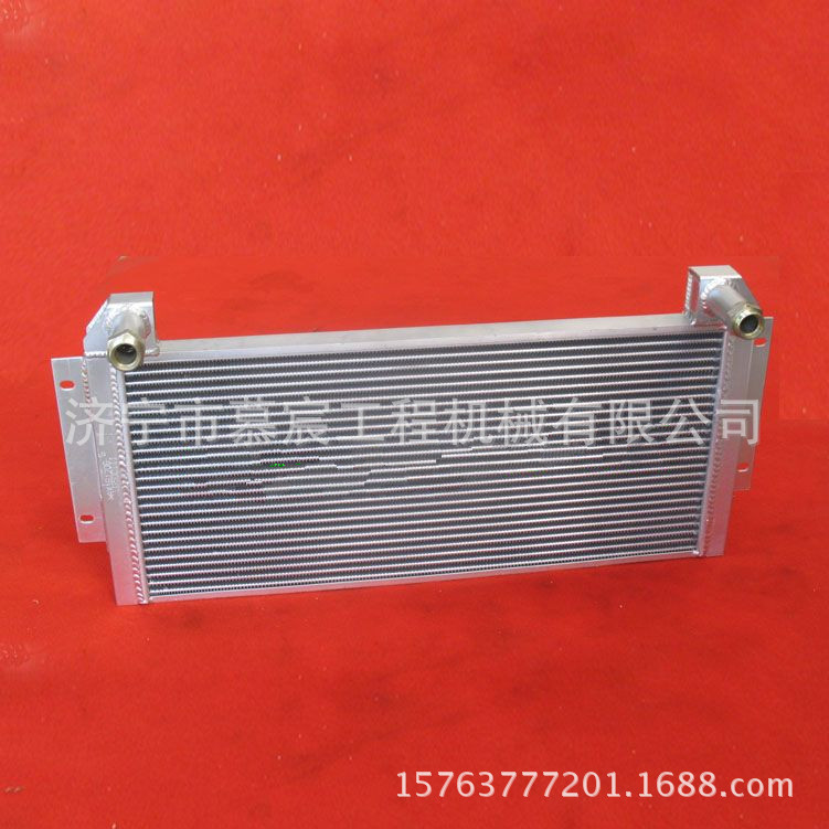 龍工855B液壓油散