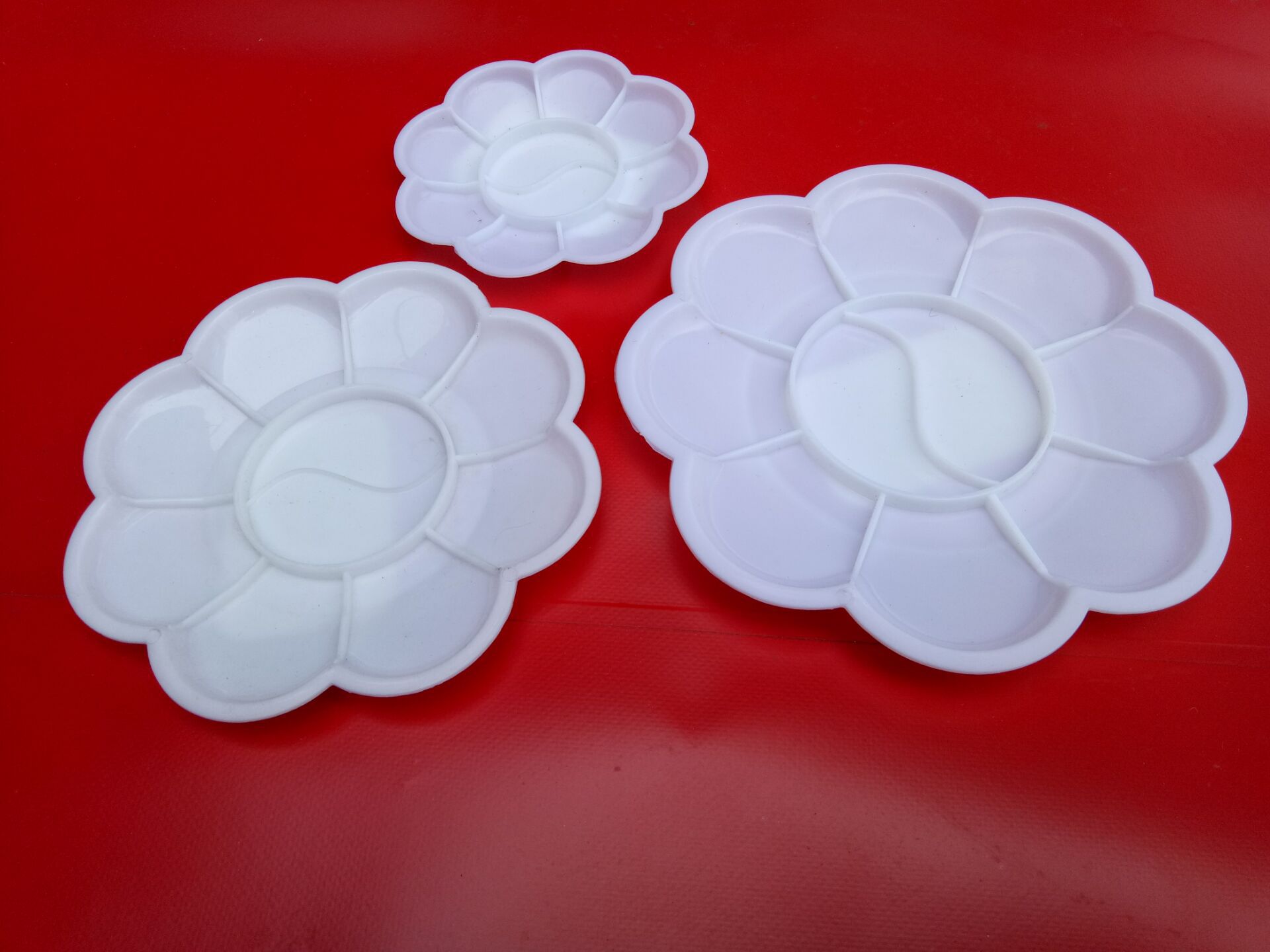 厂家直销梅花盘水彩国画专用调色板丙烯水粉水彩纺织颜料调色盘