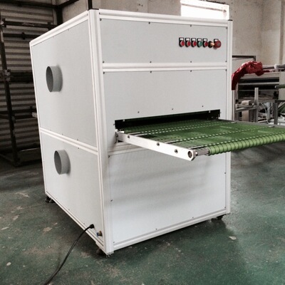 凹凸不平托盘除尘 吸塑托盘除尘设备 除静电除尘设备