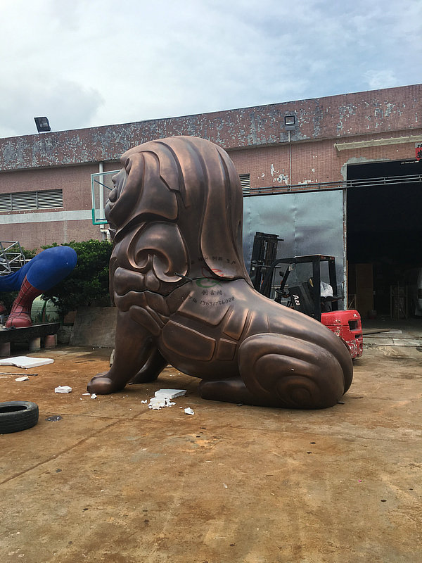 厂家直销玻璃钢大型仿真动物雕塑 动物园狮子雕塑 景观动物摆件