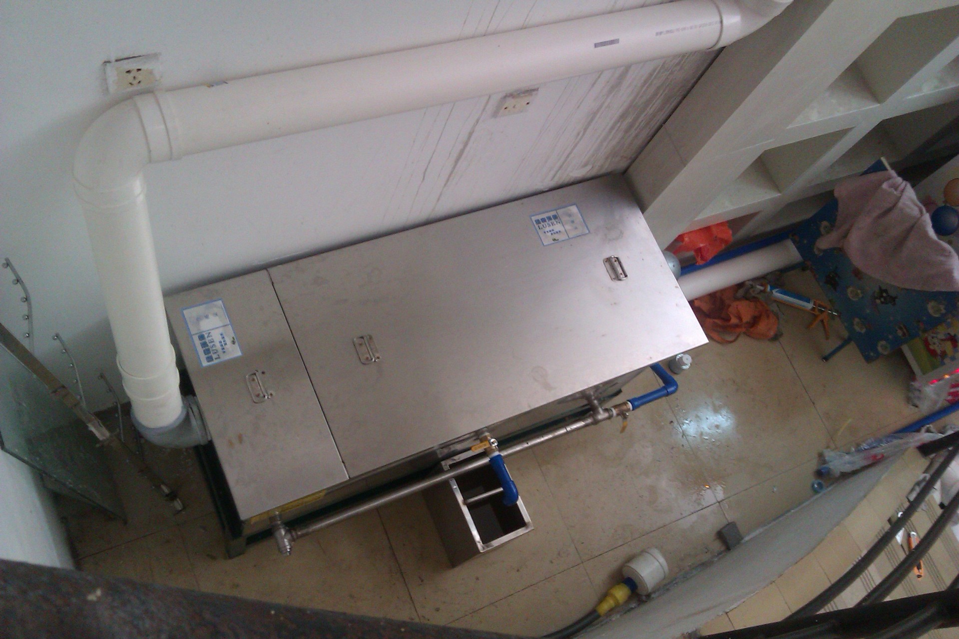 新疆油水分离器,隔油池全自动3吨处理量 厂家直供