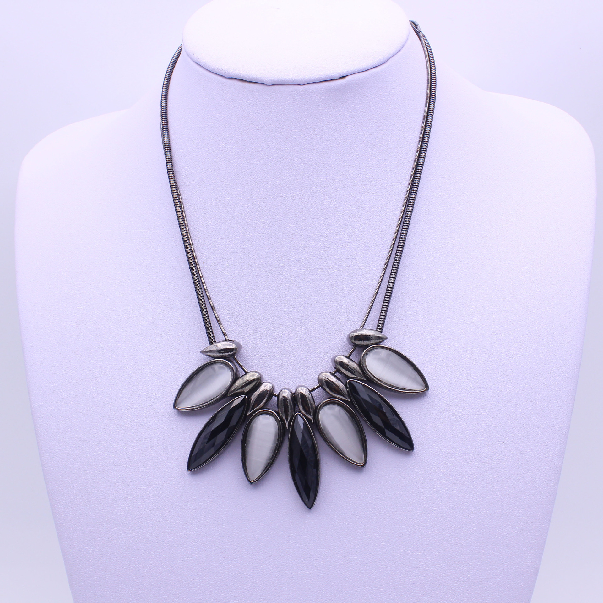 doctype html>  html lang="zh-cn">  head>      meta charset