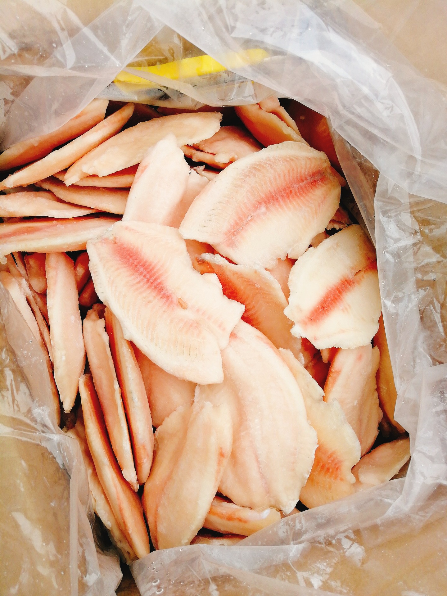 批发带皮鲷鱼片,火锅鱼片,无骨无刺鱼片,冷冻鱼片