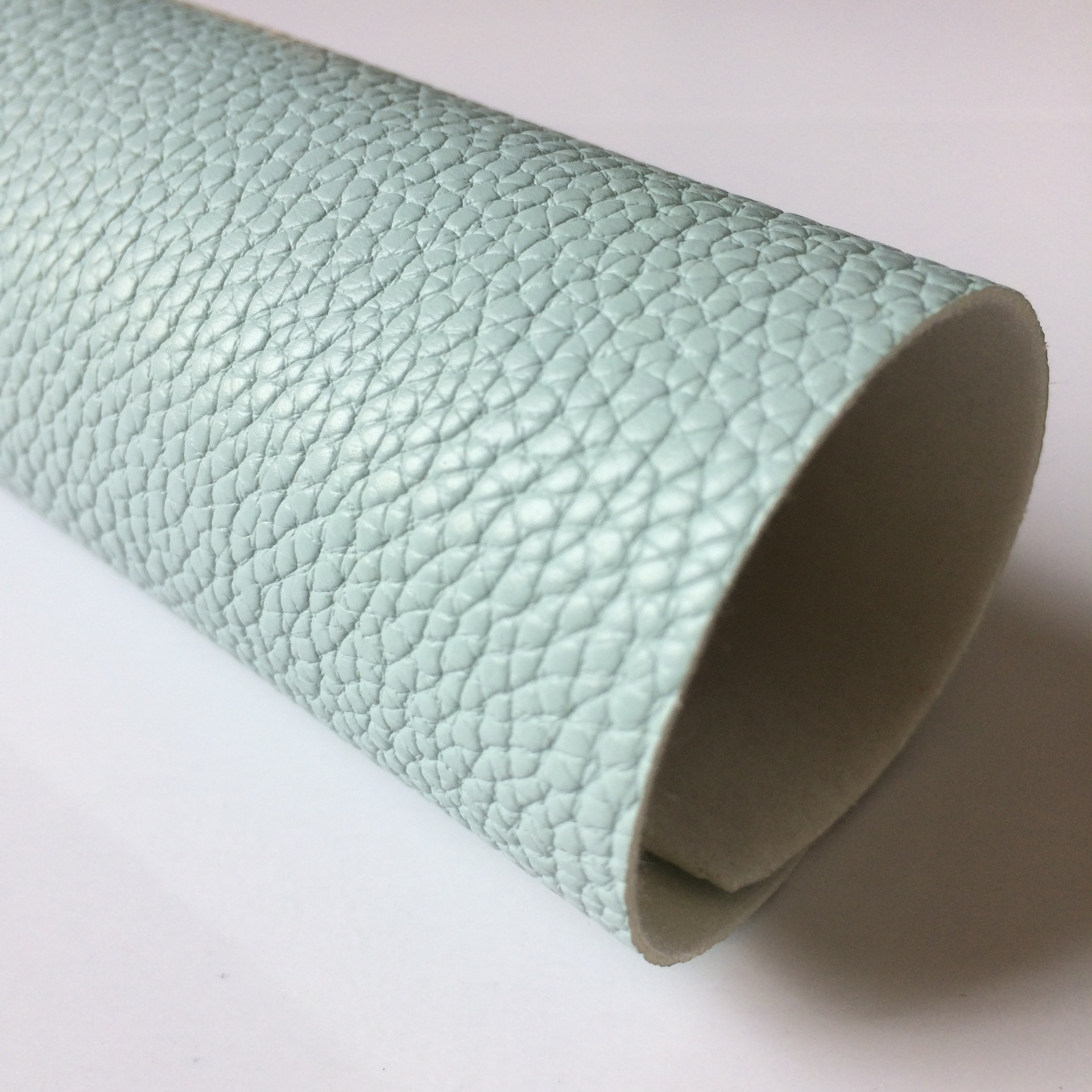 1厚超软毛底小荔枝纹皮革面料 人造革皮料