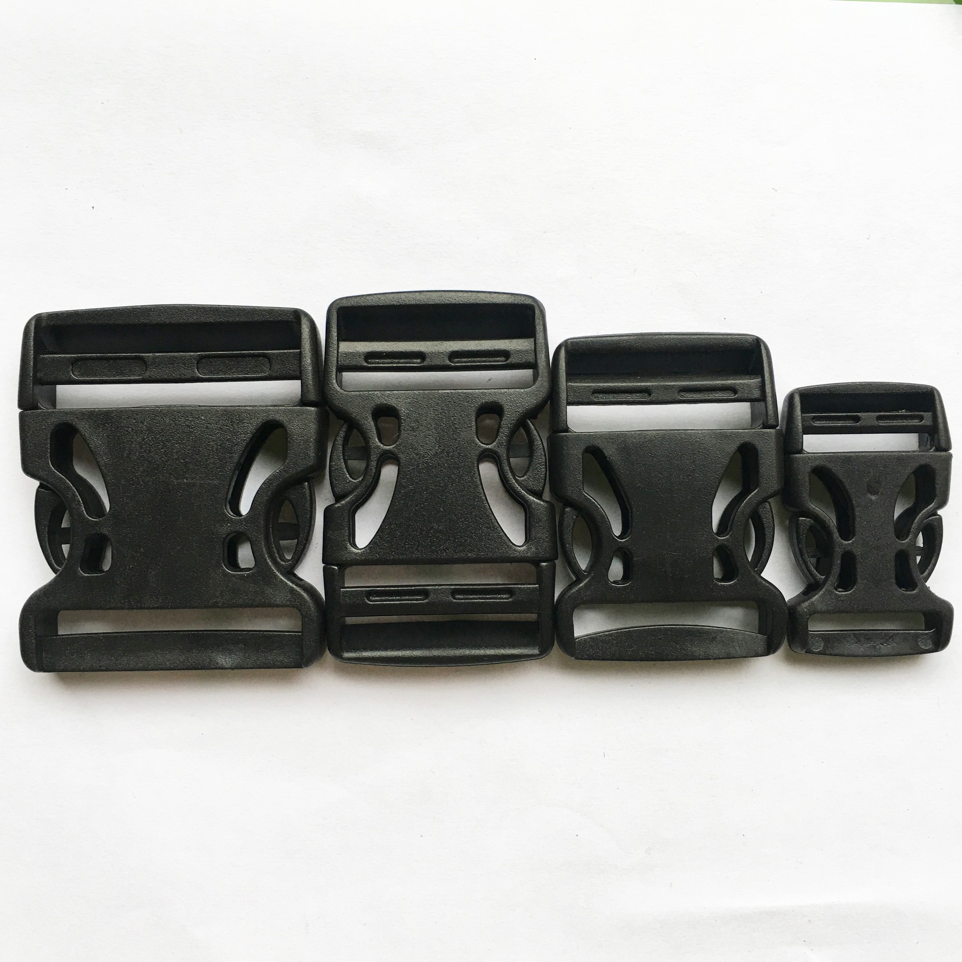 注塑工厂家双航长期供应塑料插扣 梅花插扣 游泳安全扣 pom插扣