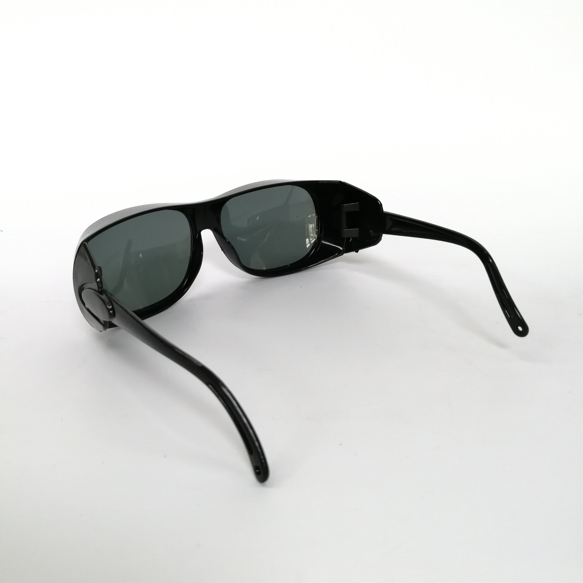 批发劳保气焊焊工平光镜防风沙尘电焊眼镜护目镜打磨抛光劳保眼镜