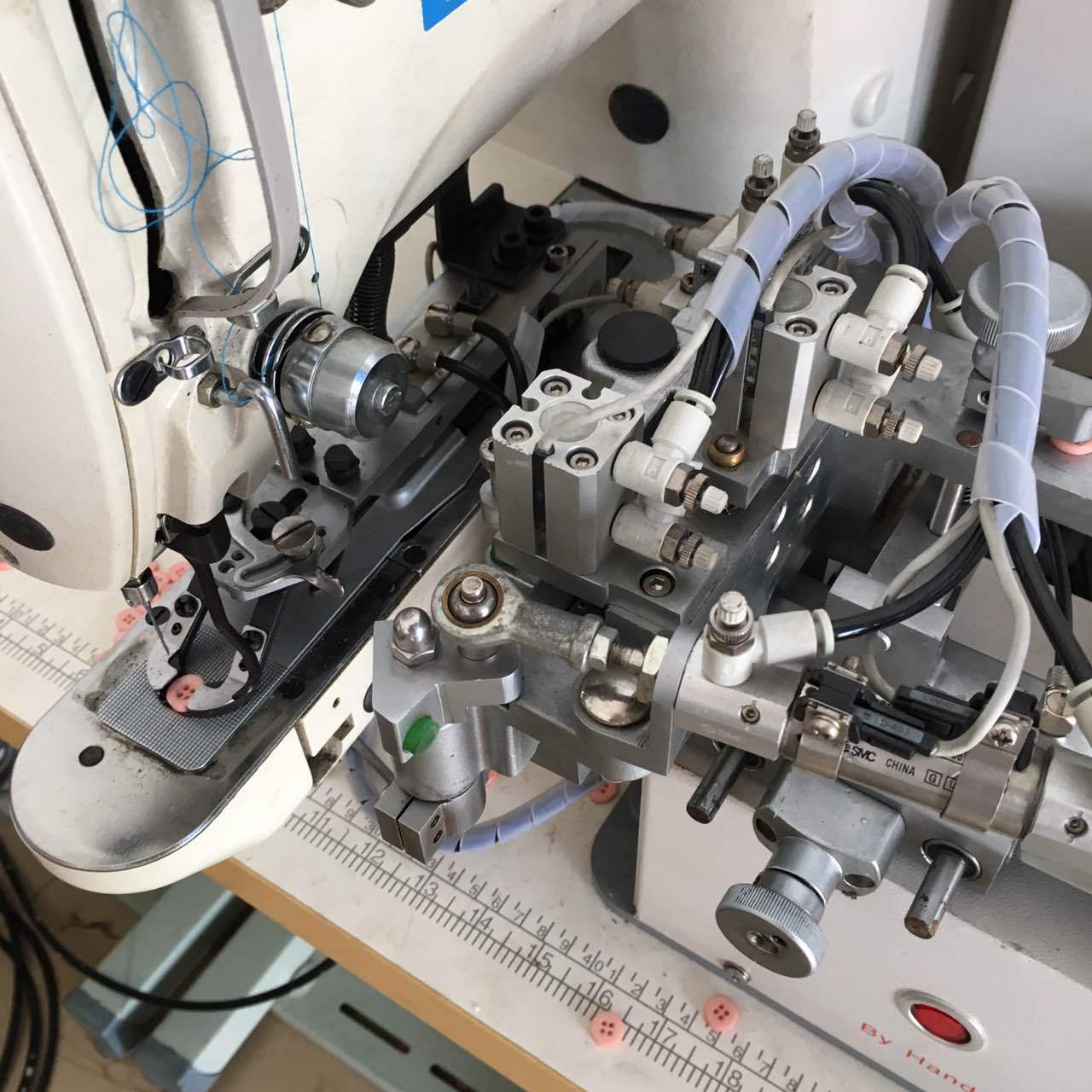 全自动钉扣机 送扣钉扣机 重机送扣机 重机钉扣机