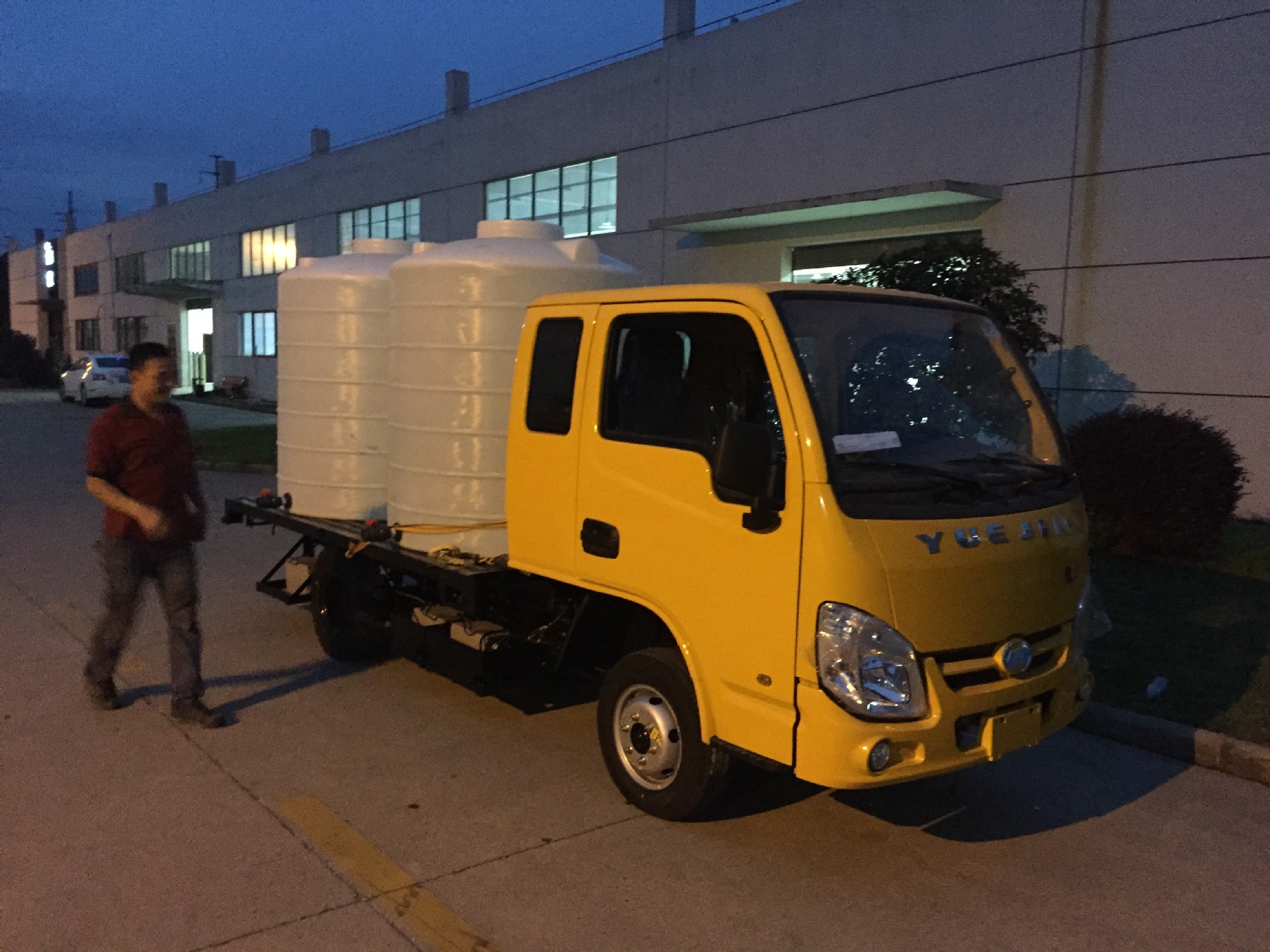 出口韩国 纯电动5吨电动货车(卡车)