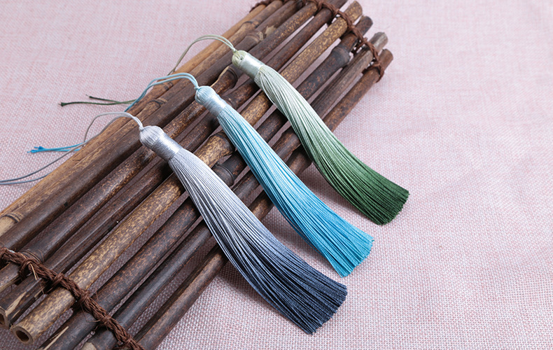 流苏 穗子 渐变色涤纶小吊穗 各种工艺品饰品窗帘配饰线穗货源