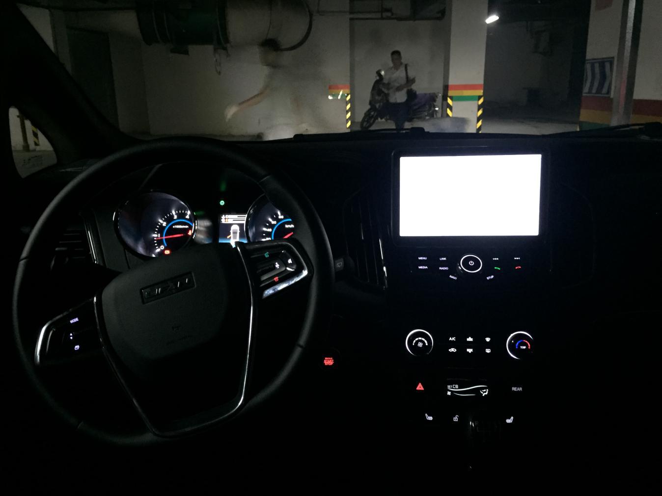 颤抖吧,夜晚中的"玛莎拉蒂"再次来袭!