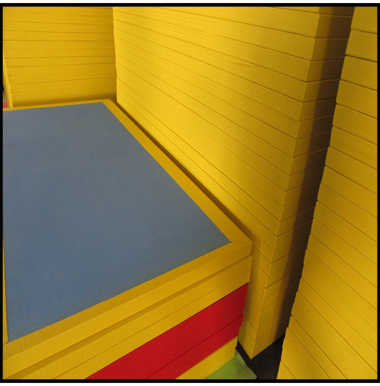 柔道垫           摔跤垫盖单                    十字跳垫