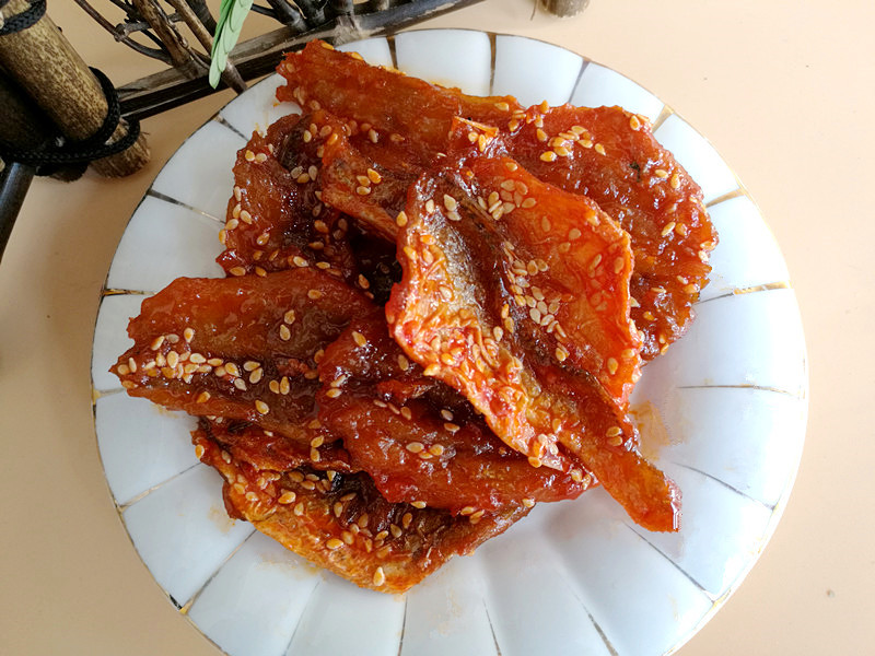 鱼类零食 批发水产小吃 香辣小飞鱼 红娘鱼 即食海鲜休闲食品