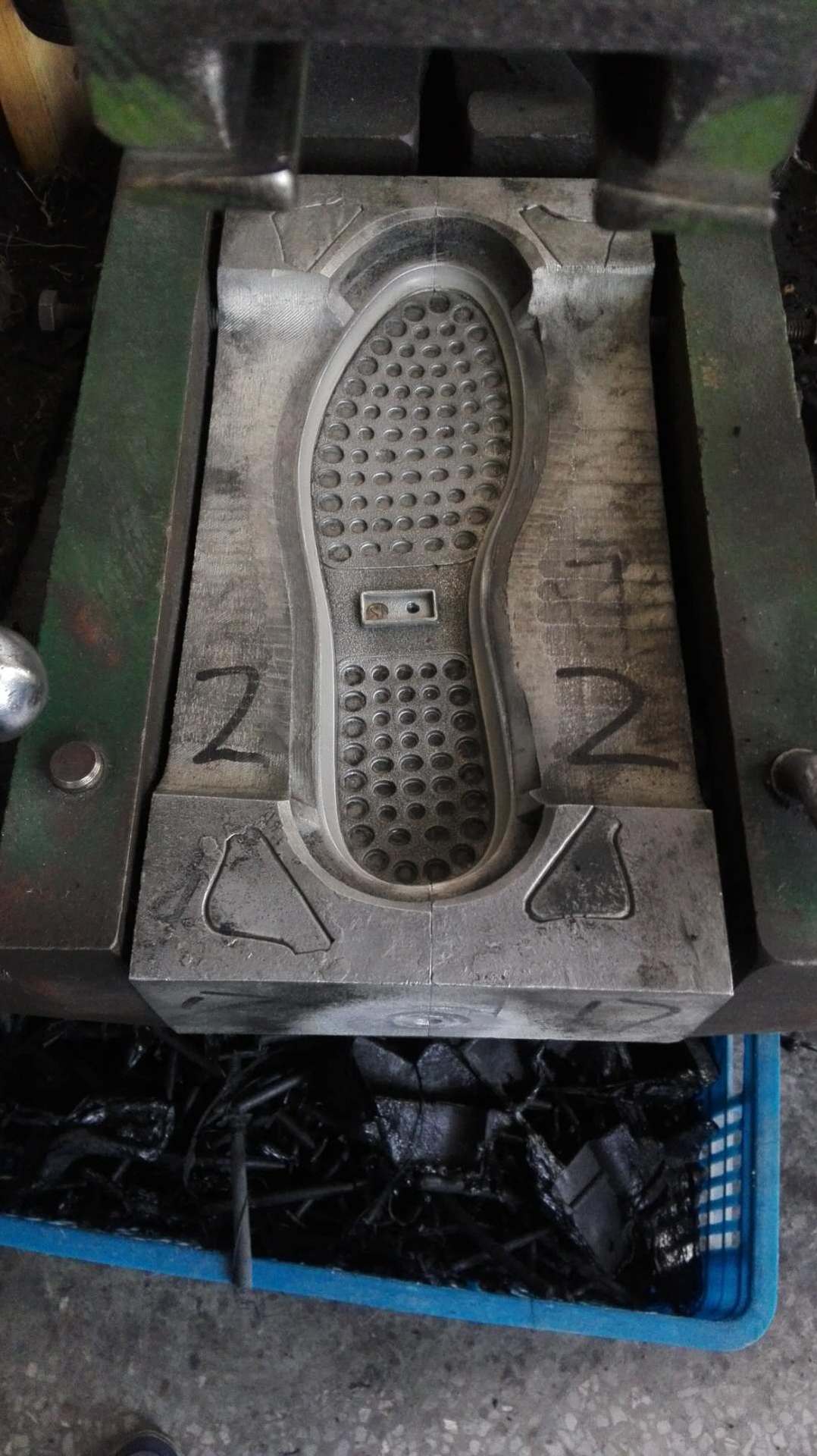 出售转盘机注塑pvc鞋鞋底二手模具旧模具