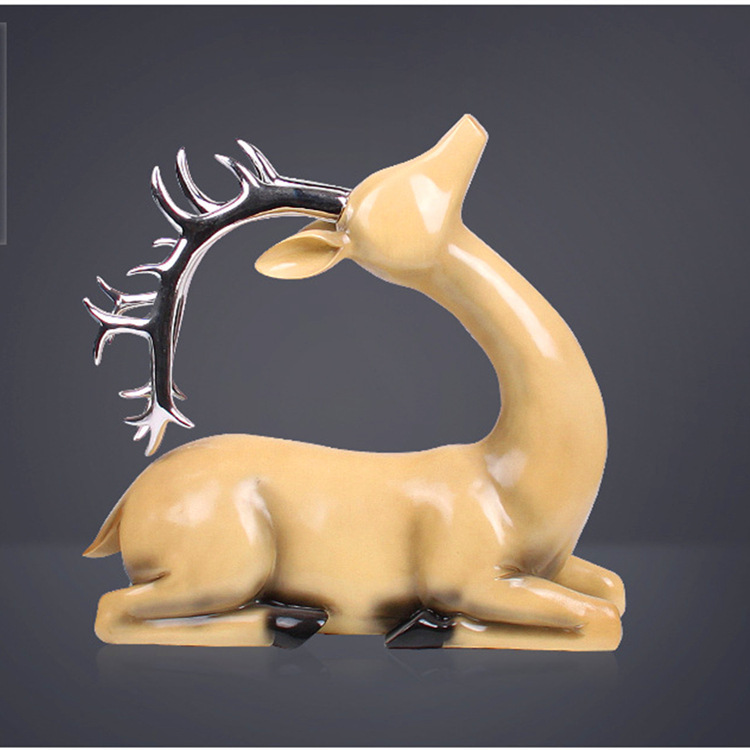 卧鹿摆件家居饰品 创意树脂工艺品摆件软装工厂批发 高档家居摆饰
