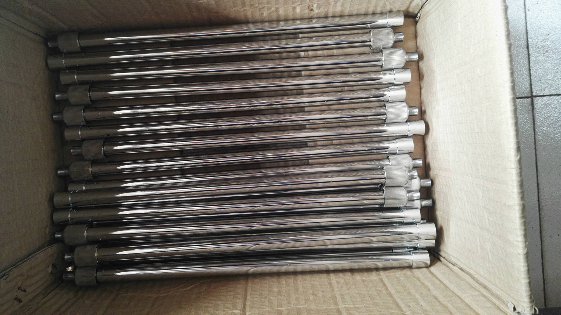 日光灯支架吊杆 可伸缩调节长短灯具吊杆 伸缩吊杆