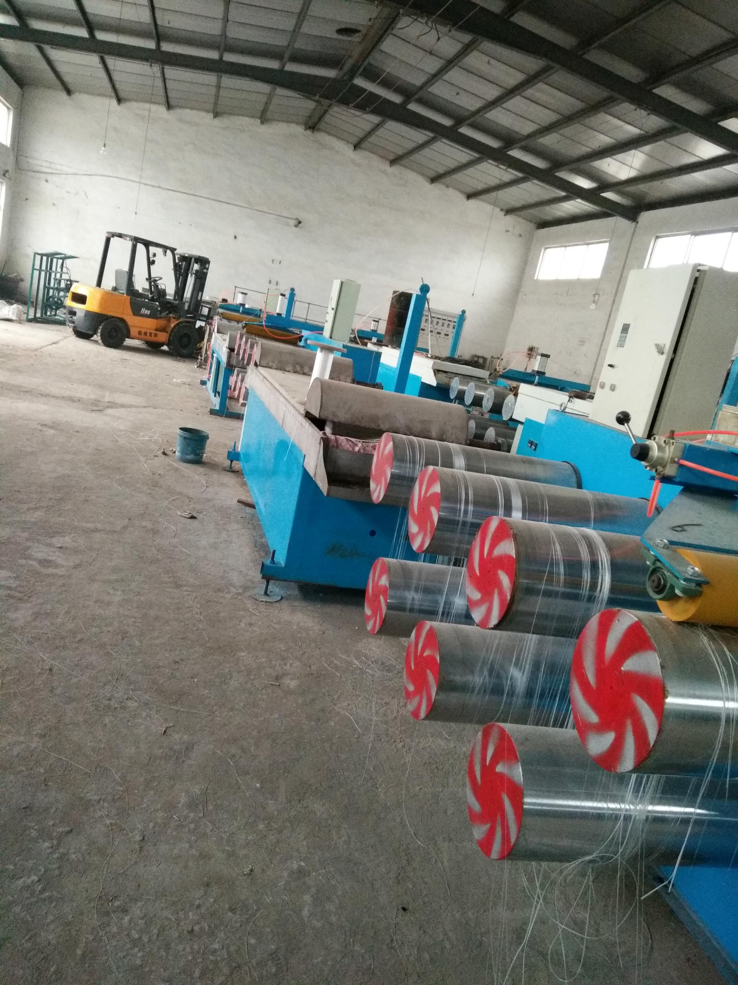 塑料圆丝拉丝机多辊拉丝机2017新上市