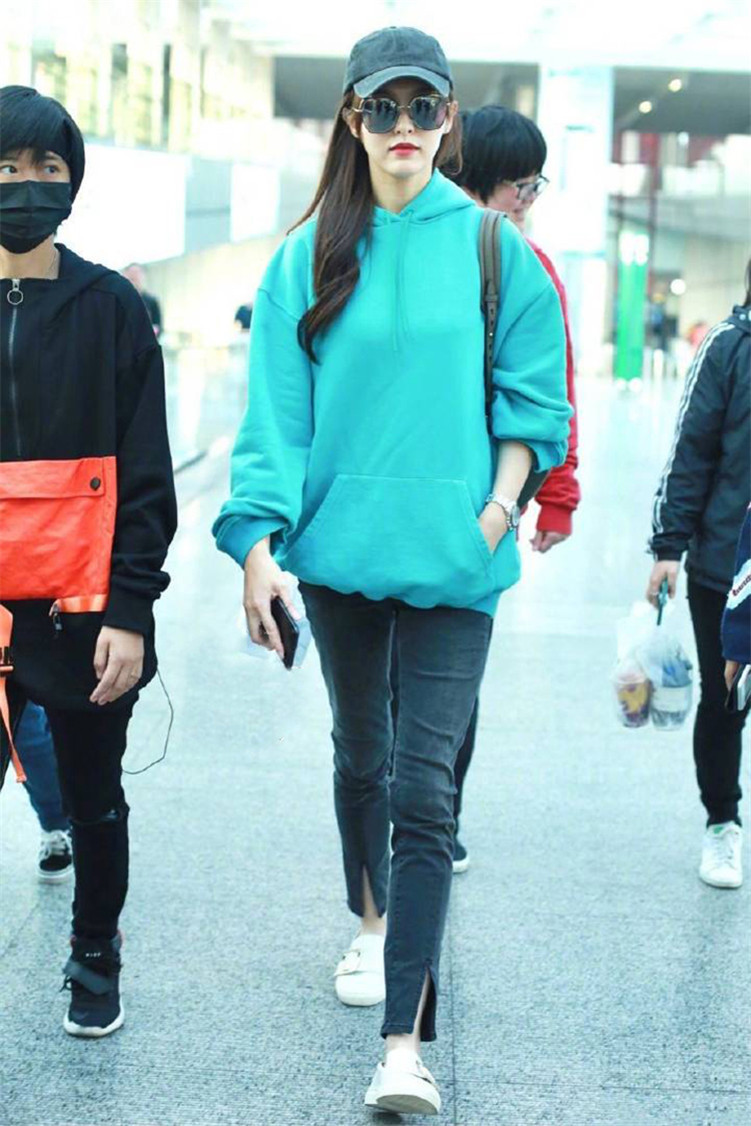 2018春装新款明星唐嫣同款连帽宽松套头卫衣 开叉牛仔裤套装e1037