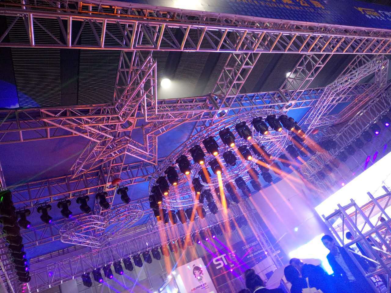 厂家供铝合金圆架truss架 圆型背景架 灯光展示架圆形桁架直销