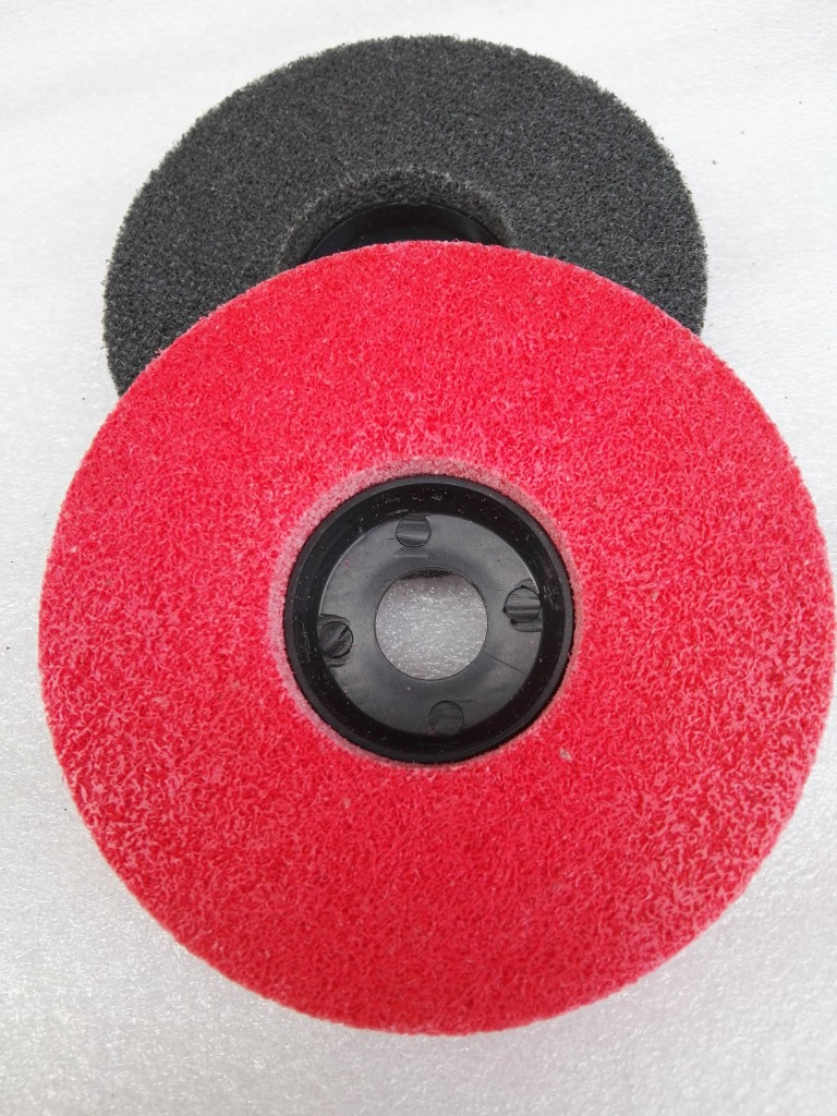 工厂直销尼龙蝶抛光尼龙片角磨机专用打磨片拉丝尼龙轮不锈钢抛光