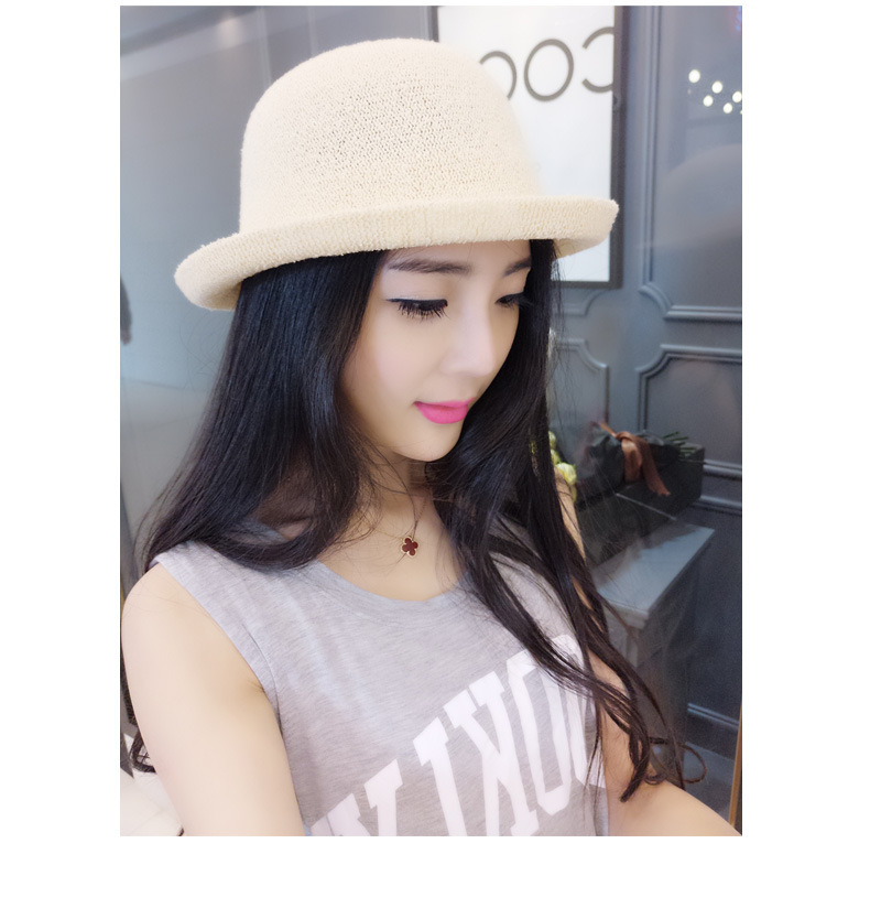 英伦爵士帽帽顶:圆顶 帽檐:宽檐 檐形:卷边 主要材质:棉麻 人群:女士
